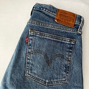 Levi’s Wedgie Straight jeans 👖